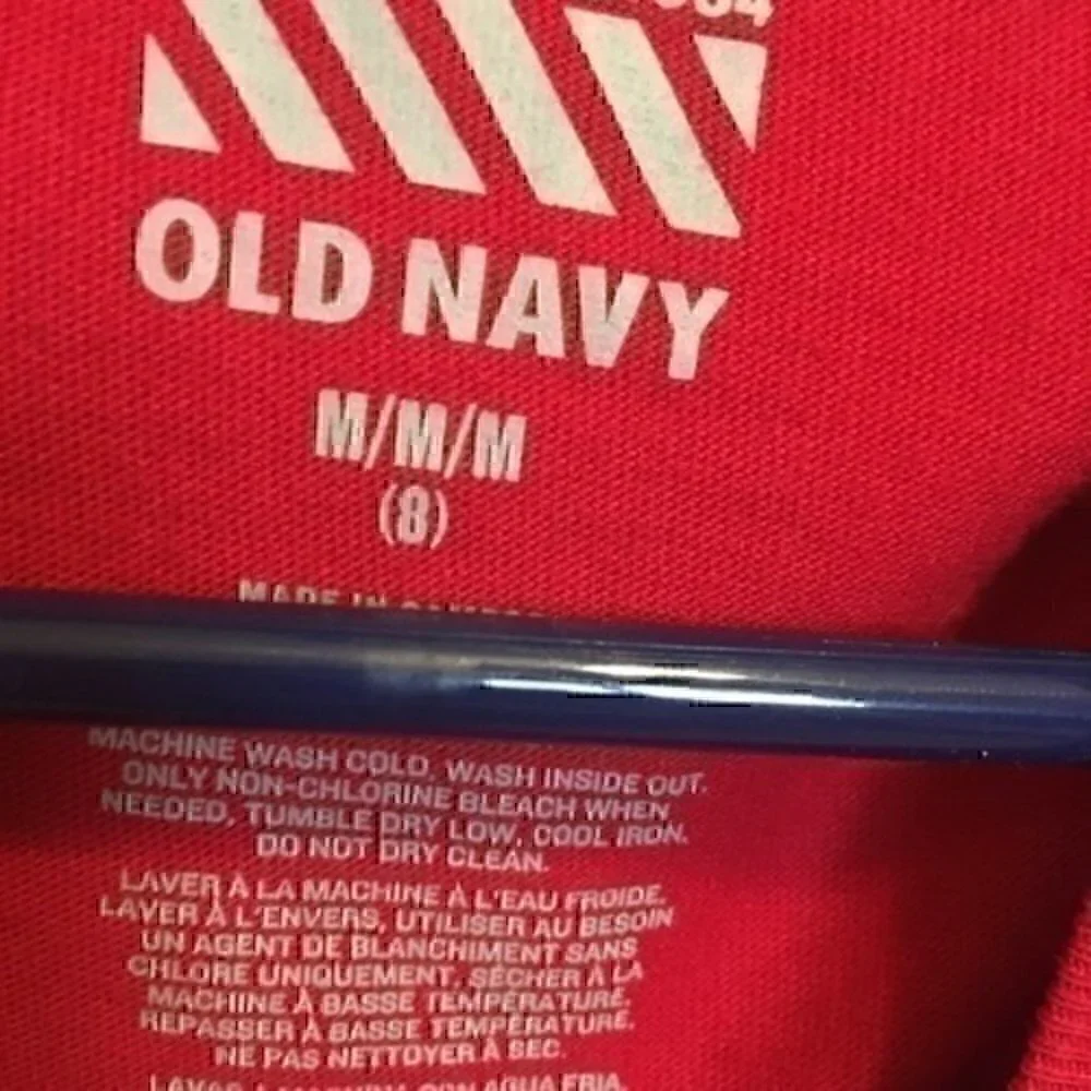 Boys size medium 8 Old Navy red T-shirt